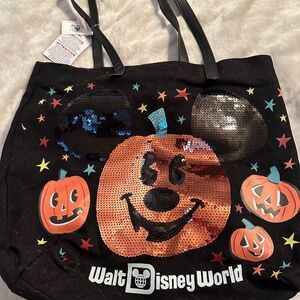 NWT DISNEYWORLD HALLOWEN SEQUIN TOTE BAG